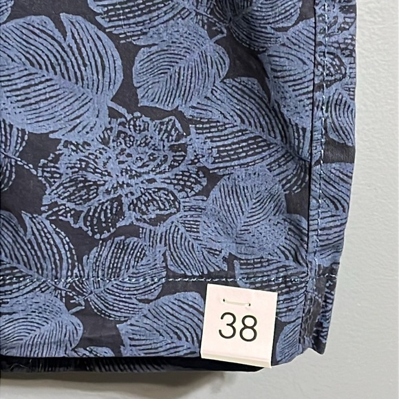 Sonoma Flat-Front Short 10.5-in. inseam size 38 - Picture 3 of 5